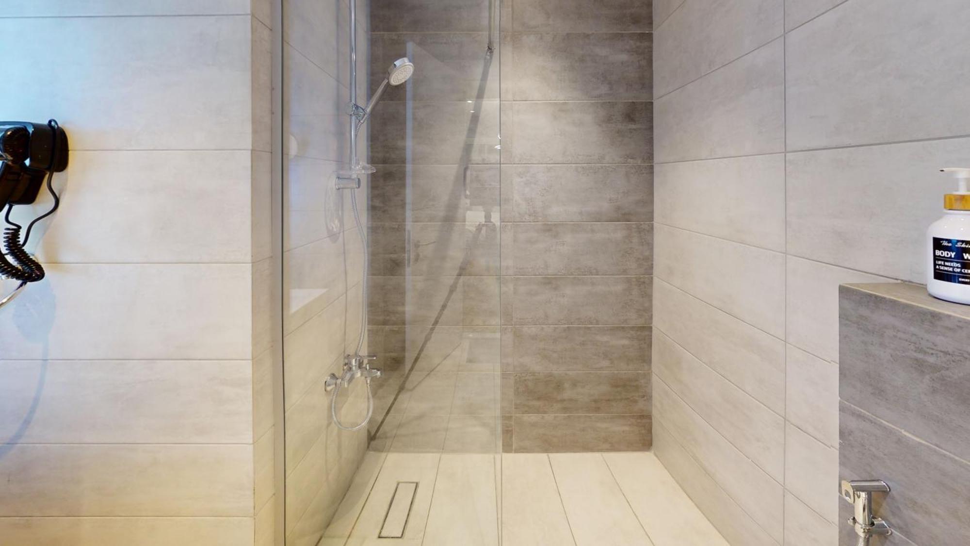 Al Fares Luxury Furnished Apartment-Damac Tower Exteriér fotografie